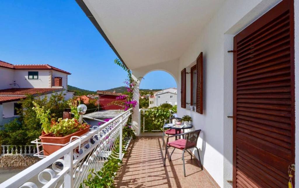Apartments Paz Vinišće Kültér fotó